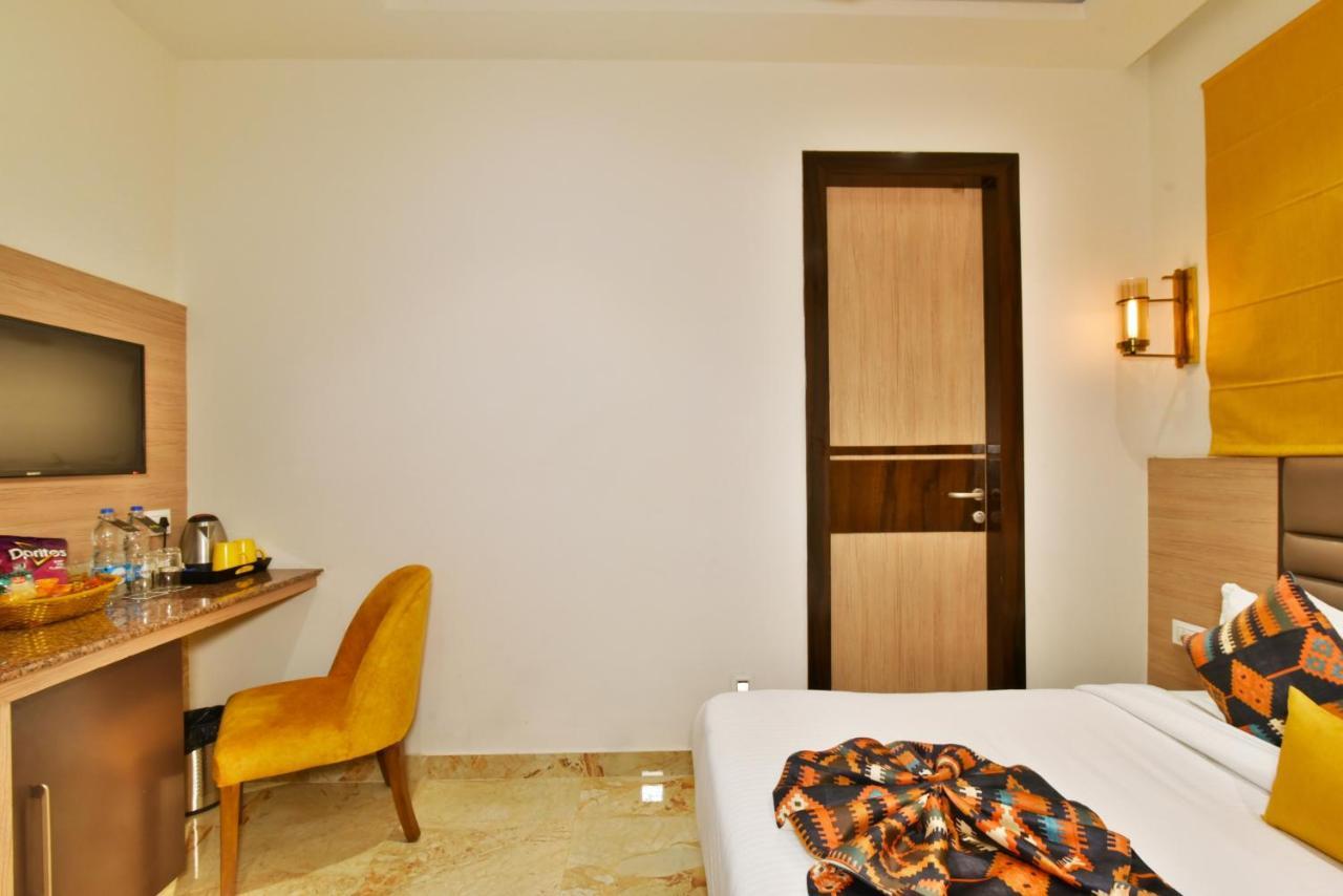 Hotel Infa Amritsar Buitenkant foto