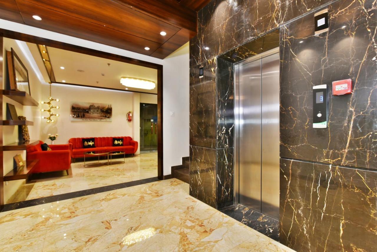 Hotel Infa Amritsar Buitenkant foto