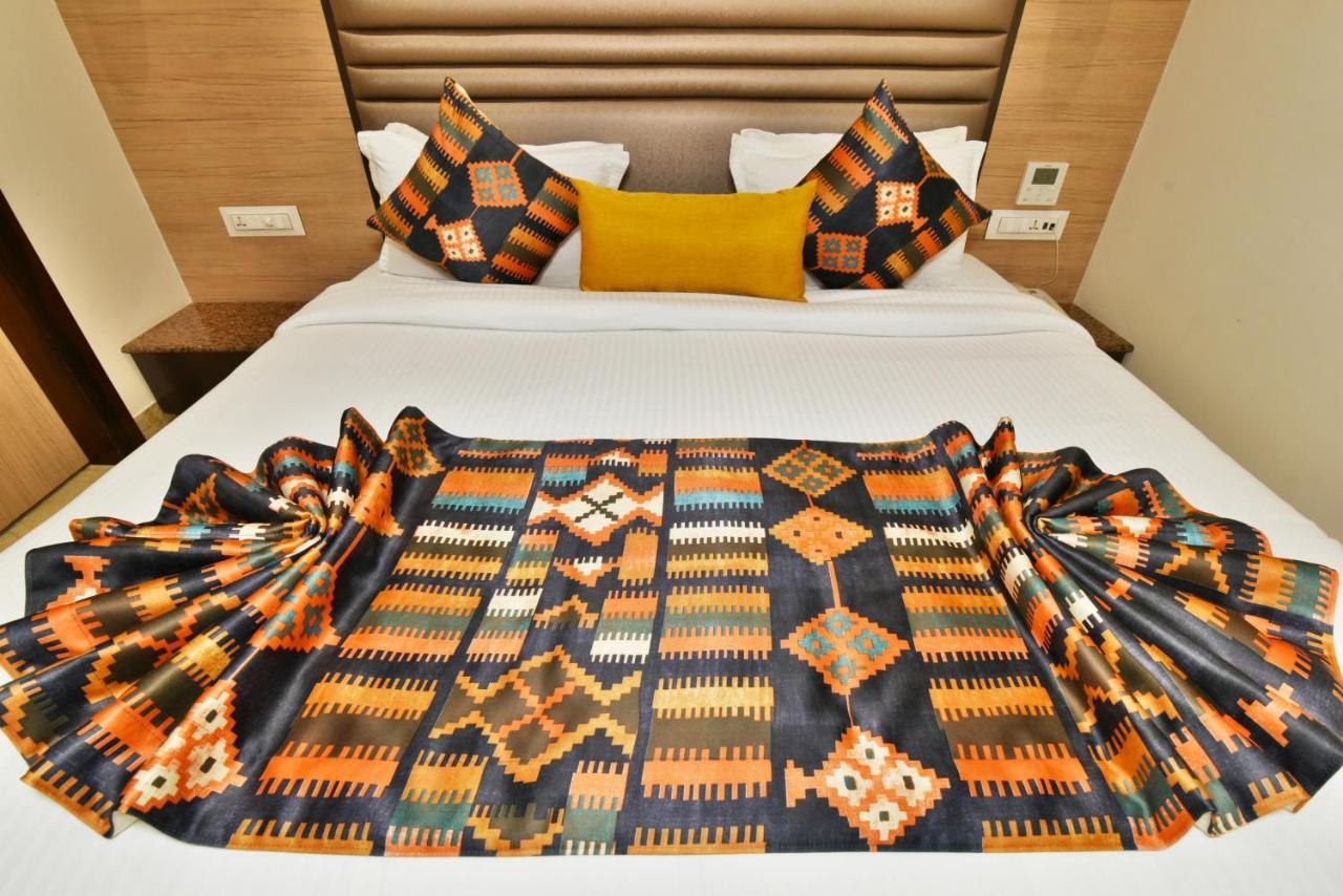 Hotel Infa Amritsar Buitenkant foto